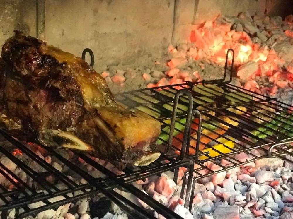 Carne a la brasa excelente calidad Restaurante Puerta de Murcia